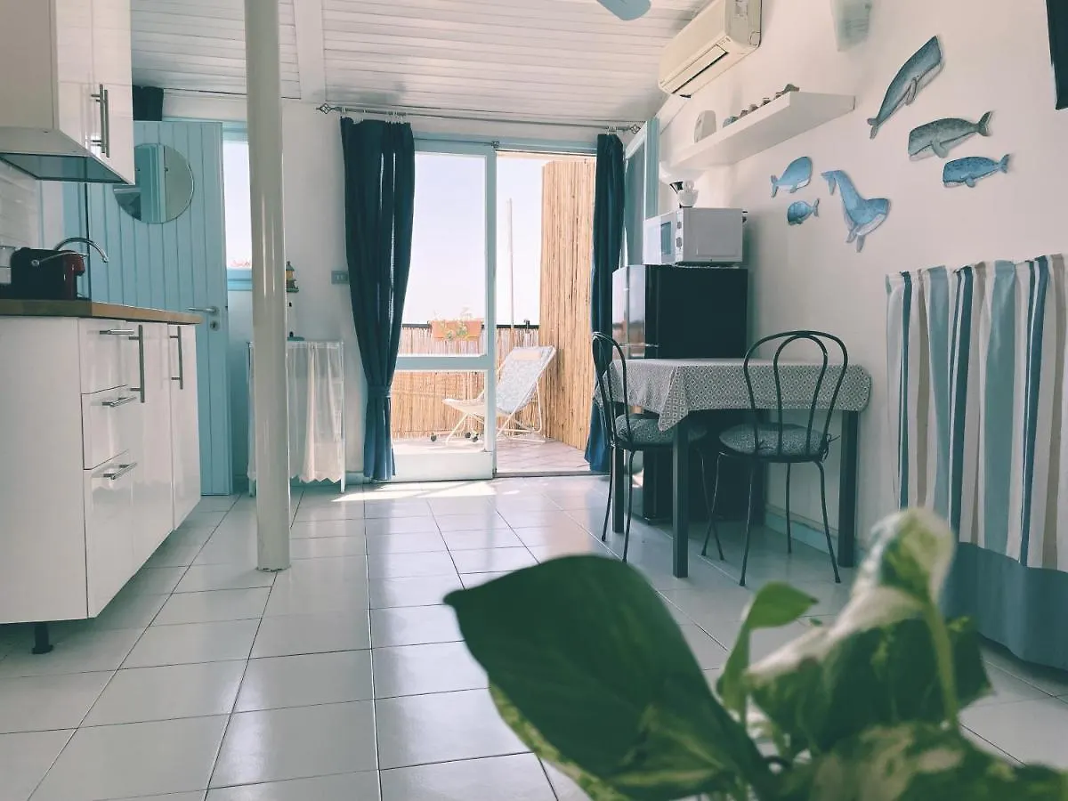 La Casetta Delle Balene Imperia Apartment